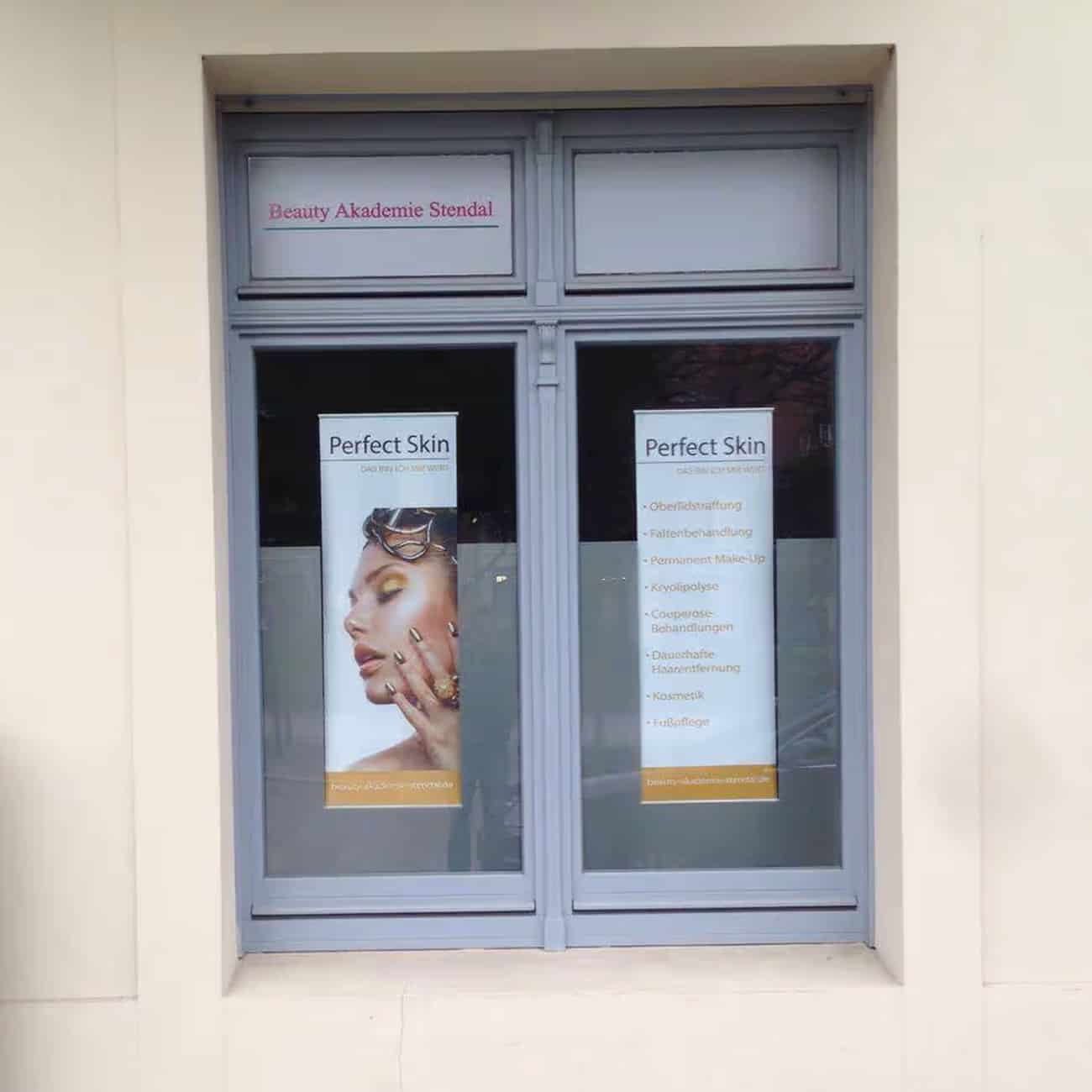 Exklusiver Satin-Dekobanner (Studiodeko / Schaufenster) 100x200cm - Image 14