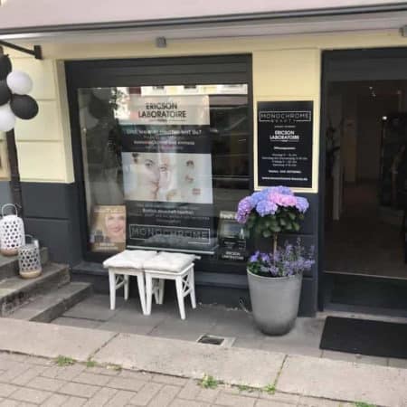 Exklusiver Satin-Dekobanner (Studiodeko / Schaufenster) 100x200cm