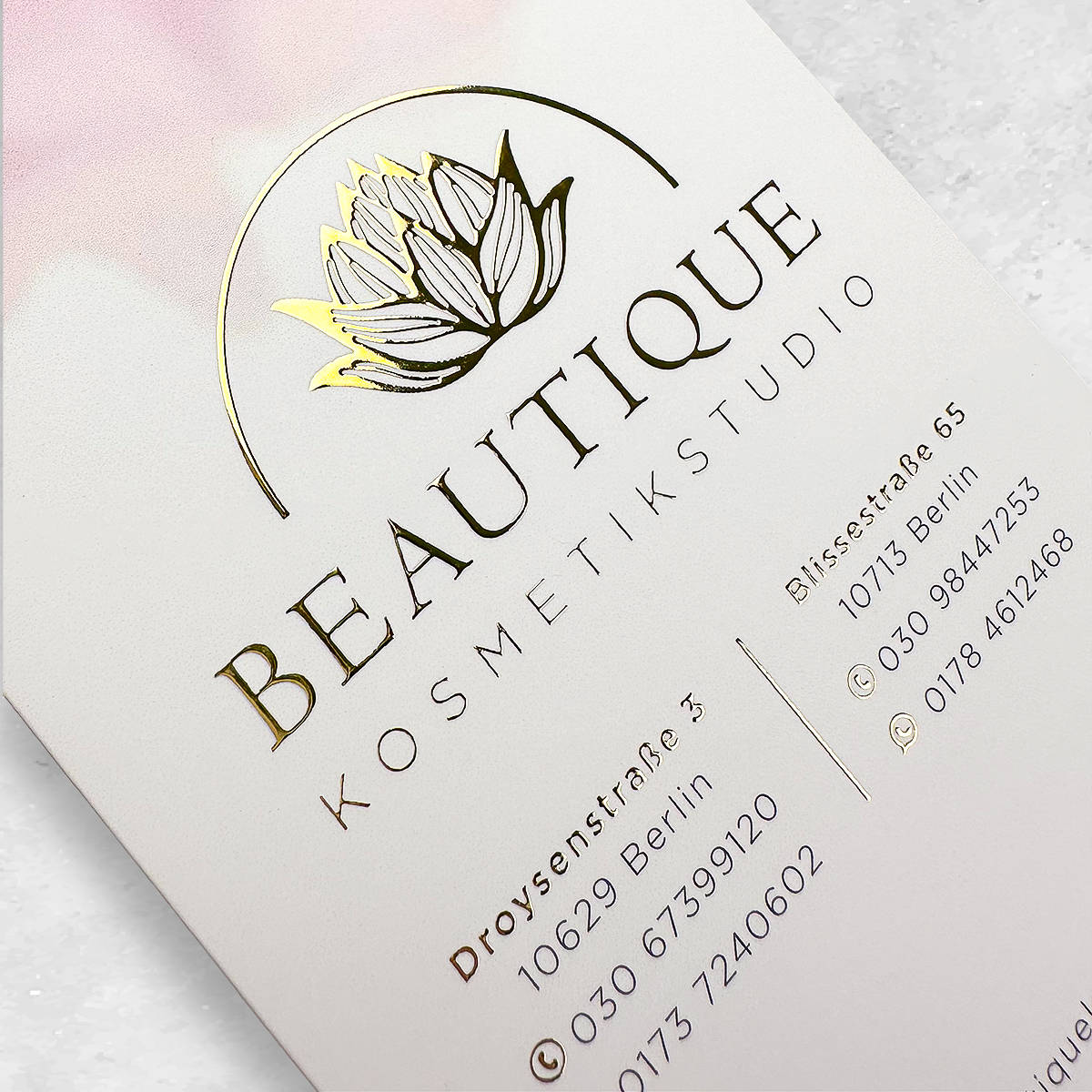 Exklusiver 4-seitiger Flyer / Faltblatt mit flüssigem Gold oder  Silber - Image 5