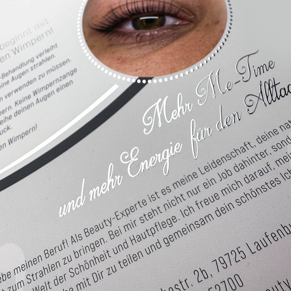 Exklusiver 4-seitiger Flyer / Faltblatt mit flüssigem Gold oder  Silber - Image 16