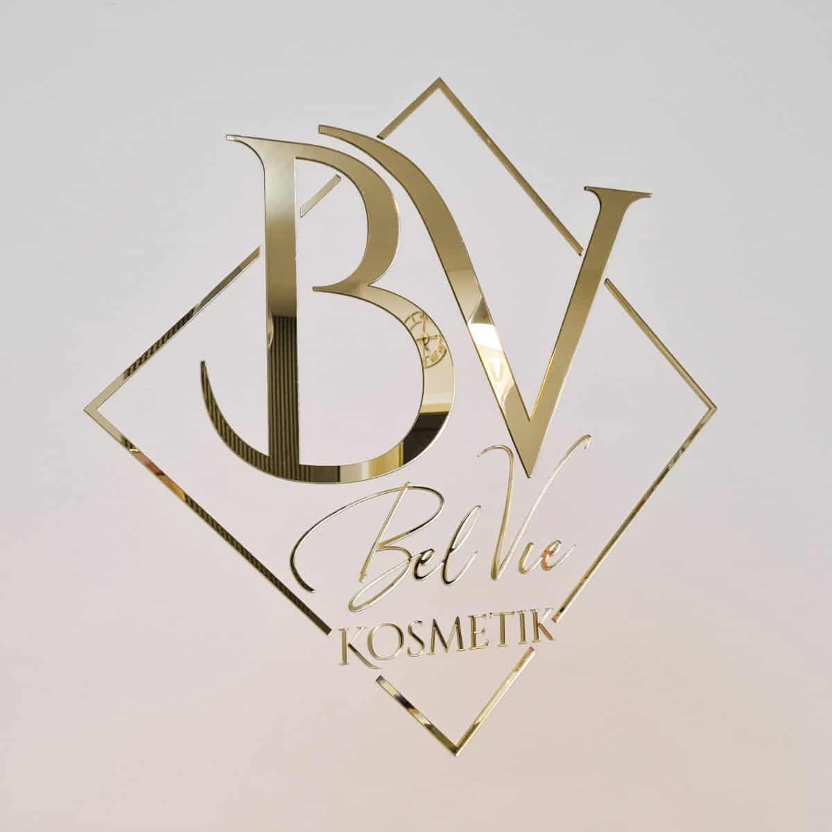 Wandlogo - Luxuriöse Buchstaben oder Logo Acryl verspiegelt in gold oder silber – Bild 8